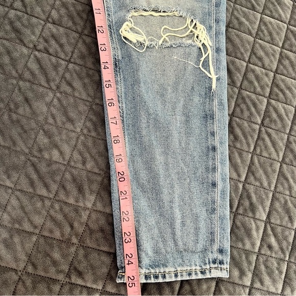 American Eagle Tomgirl Jeans Women Size 2 Short Distressed Blue Button Fly CLO - Picture 4 of 8